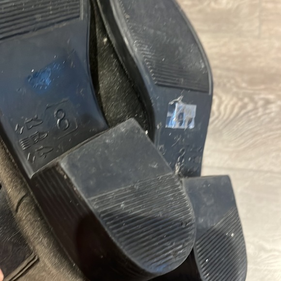 JEFFREY CAMPBELL SUEDE CHELSEA BOOTS KHAKI - Picture 4 of 4